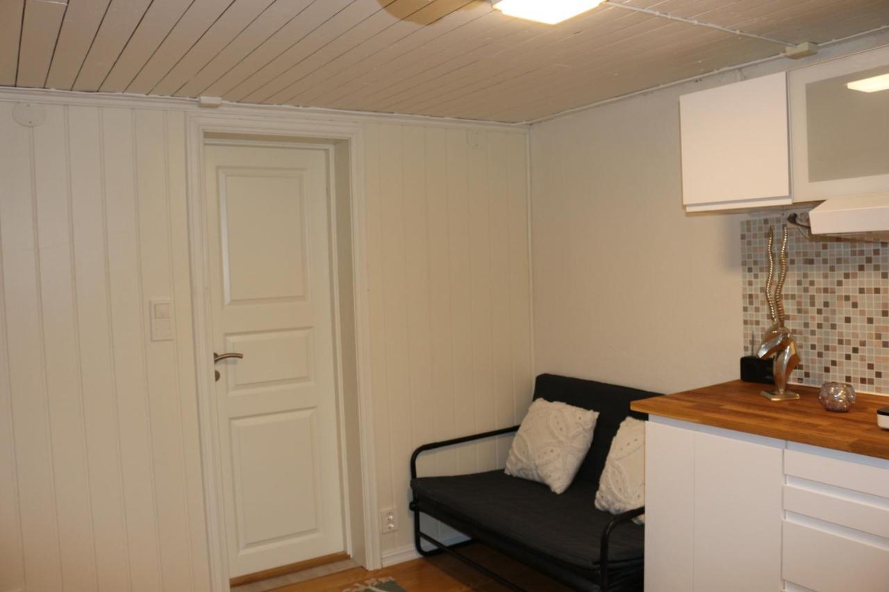 Nice Apartment With1 Bedroom Separate Living Room With A Sofa Bed And A Tiny Kitchen A Bathroom Located In Nordstrand Near By The Sea For 3 Guests With A Garden And Grill 5 Extra Guests With Extra Cost In The Cabin With Sea View Just Outside The Apar Oslo Buitenkant foto