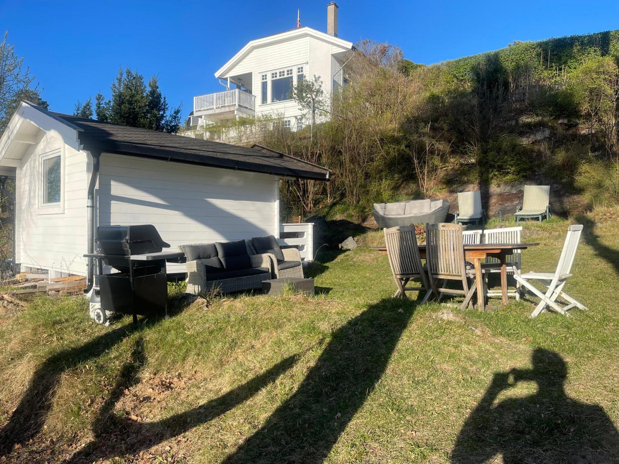 Nice Apartment With1 Bedroom Separate Living Room With A Sofa Bed And A Tiny Kitchen A Bathroom Located In Nordstrand Near By The Sea For 3 Guests With A Garden And Grill 5 Extra Guests With Extra Cost In The Cabin With Sea View Just Outside The Apar Oslo Buitenkant foto